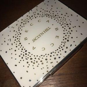 BECCA Makeup - Jaclyn hill champagne pop palette BECCA Makeup - Jaclyn hill champagne pop palette